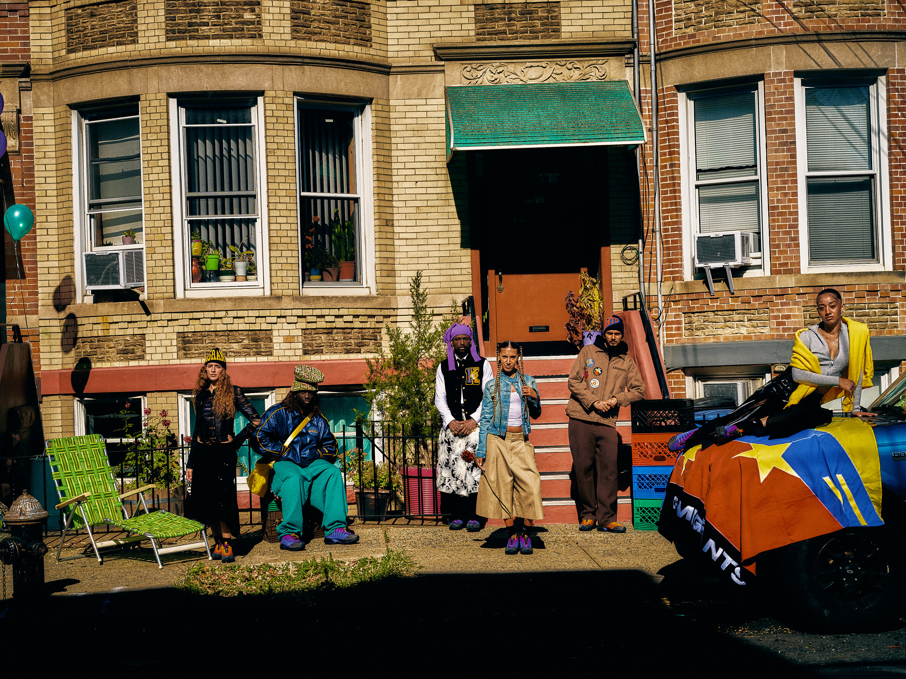 Features | NIKE AIR MAX SNDR SP x KIDS OF IMMIGRANTS｜【公式通販