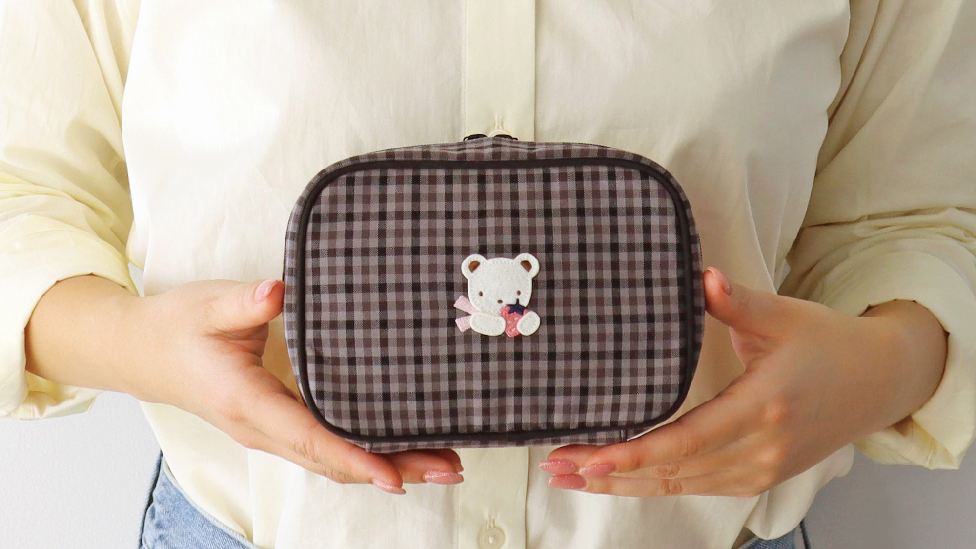 兵庫県西脇市のふるさと納税返礼品にファミリアチェックのアイテムが