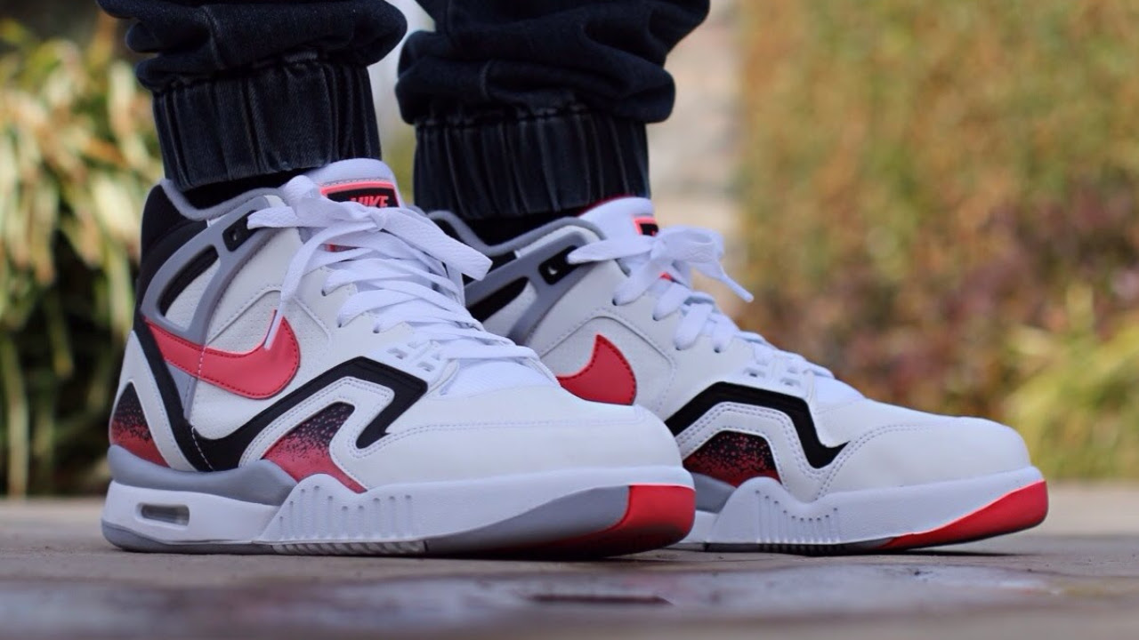 Nike Air Tech Challenge II 