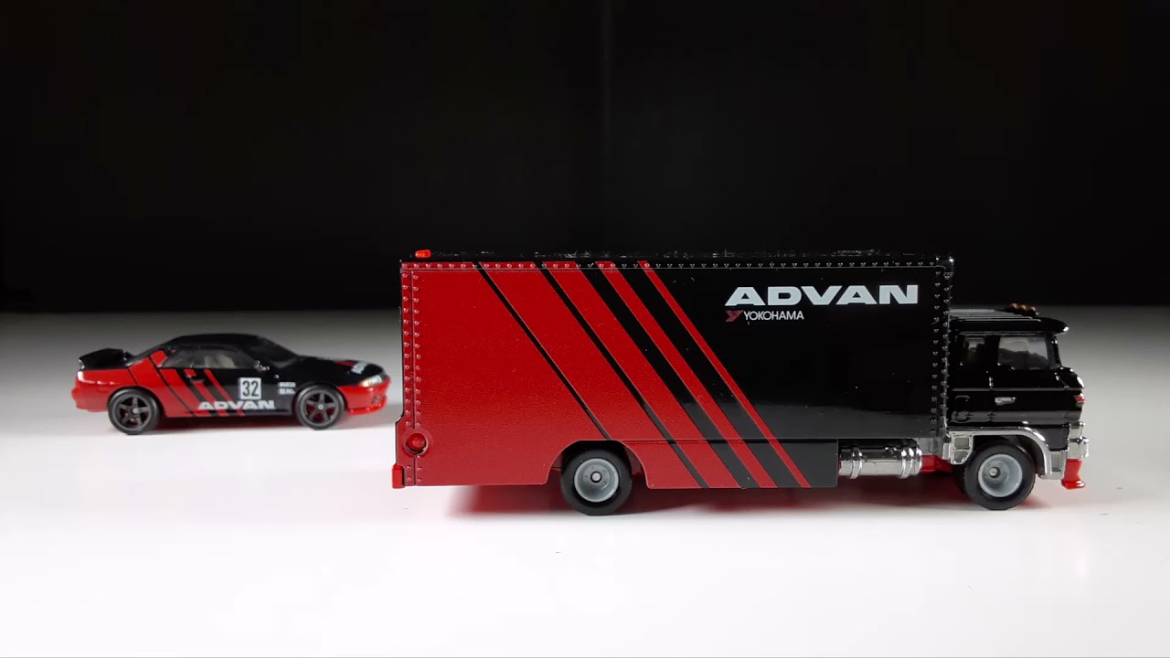 Nice Haul: Hot Wheels Team Transport Yokohama ADVAN | Nissan