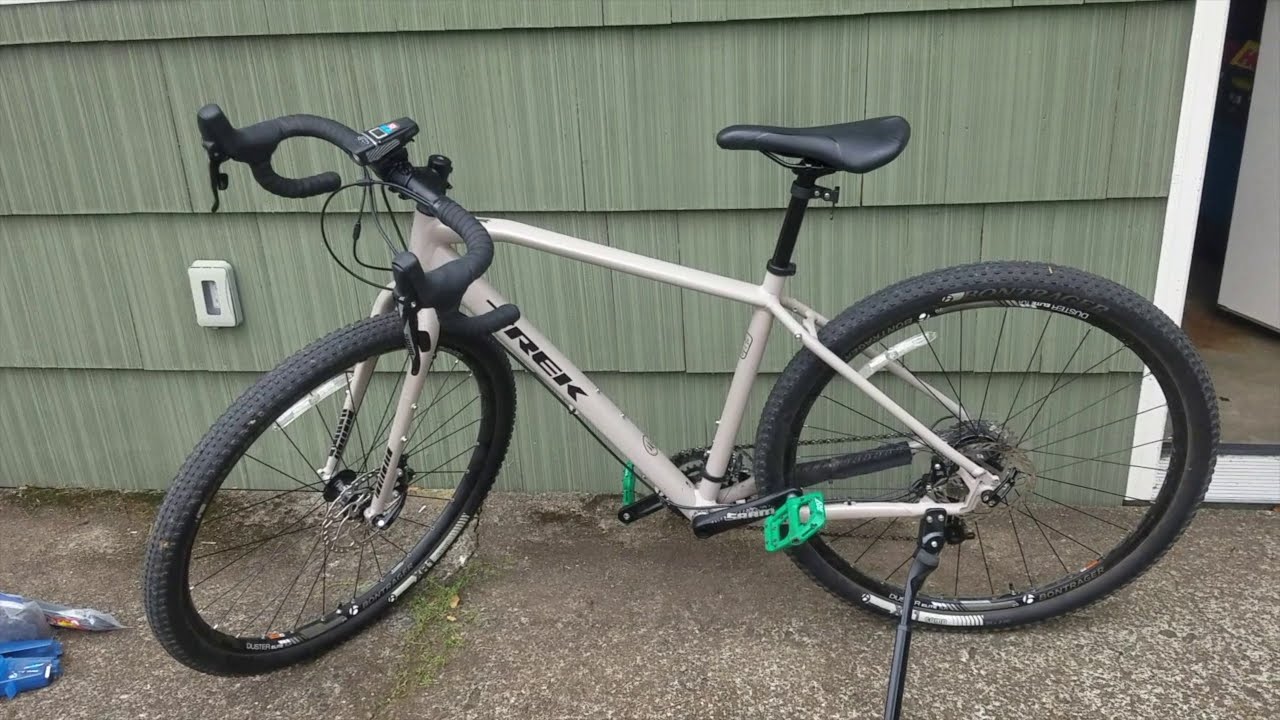 Trek 920 Adventure Touring Bike Update and Review - YouTube