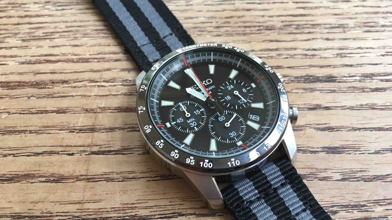 The Seiko SSB031 - Mecha Quartz Chronograph - YouTube