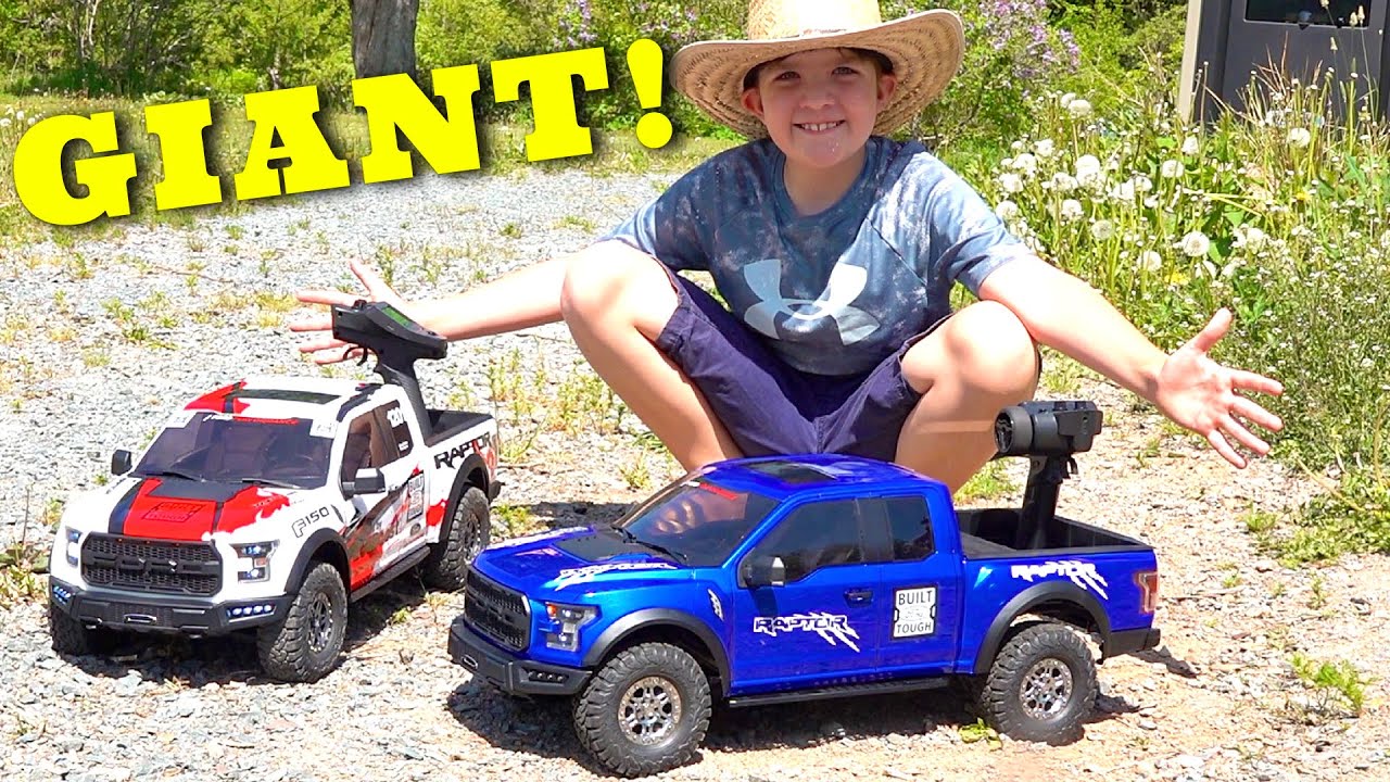 BRAND NEW RELEASE 2023 - Traction Hobby 1/8 Scale Ford F-150