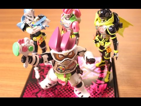 LVUR PB01 仮面ライダーエグゼイドLV1をアーツと思い込んでました