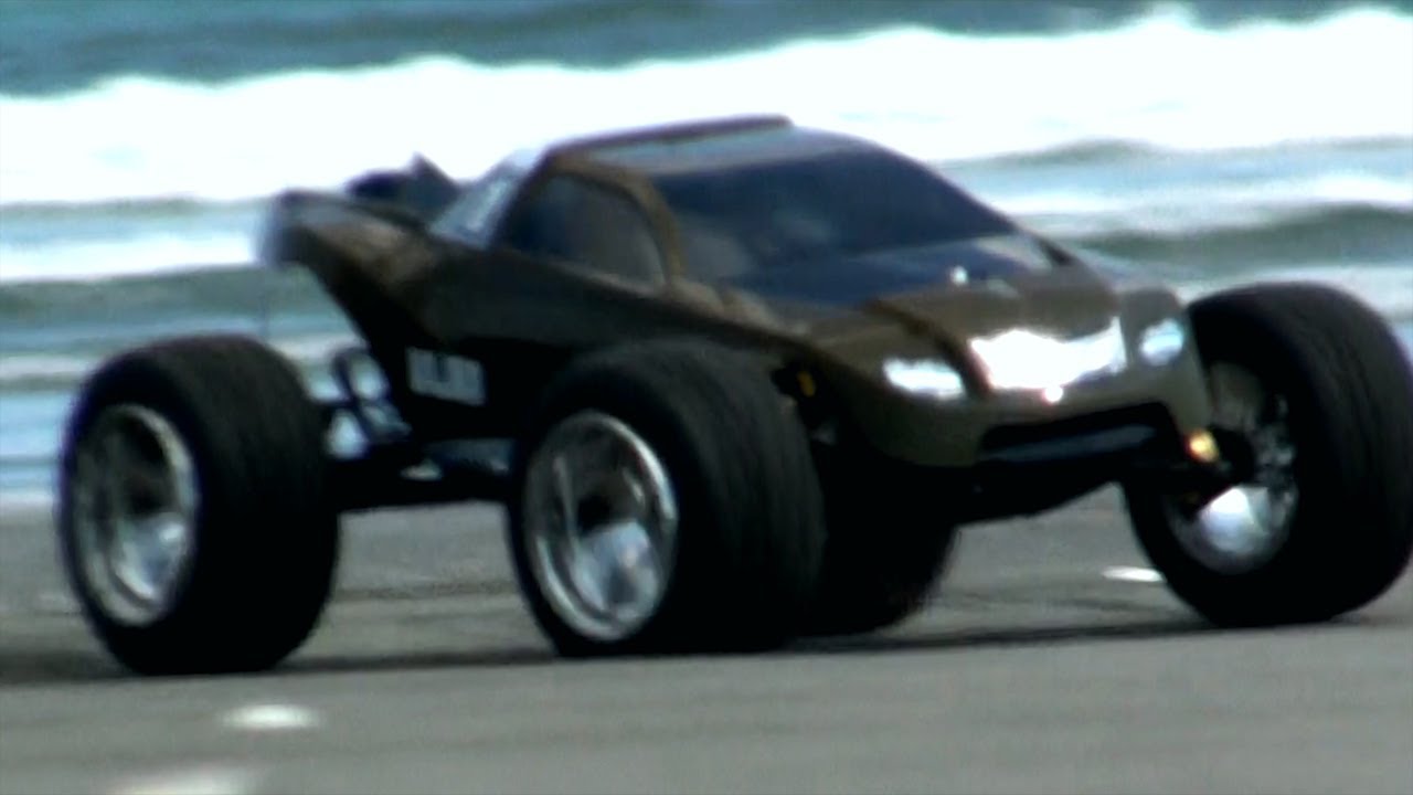 TAMIYA VAJRA BEACH DRIVE - YouTube