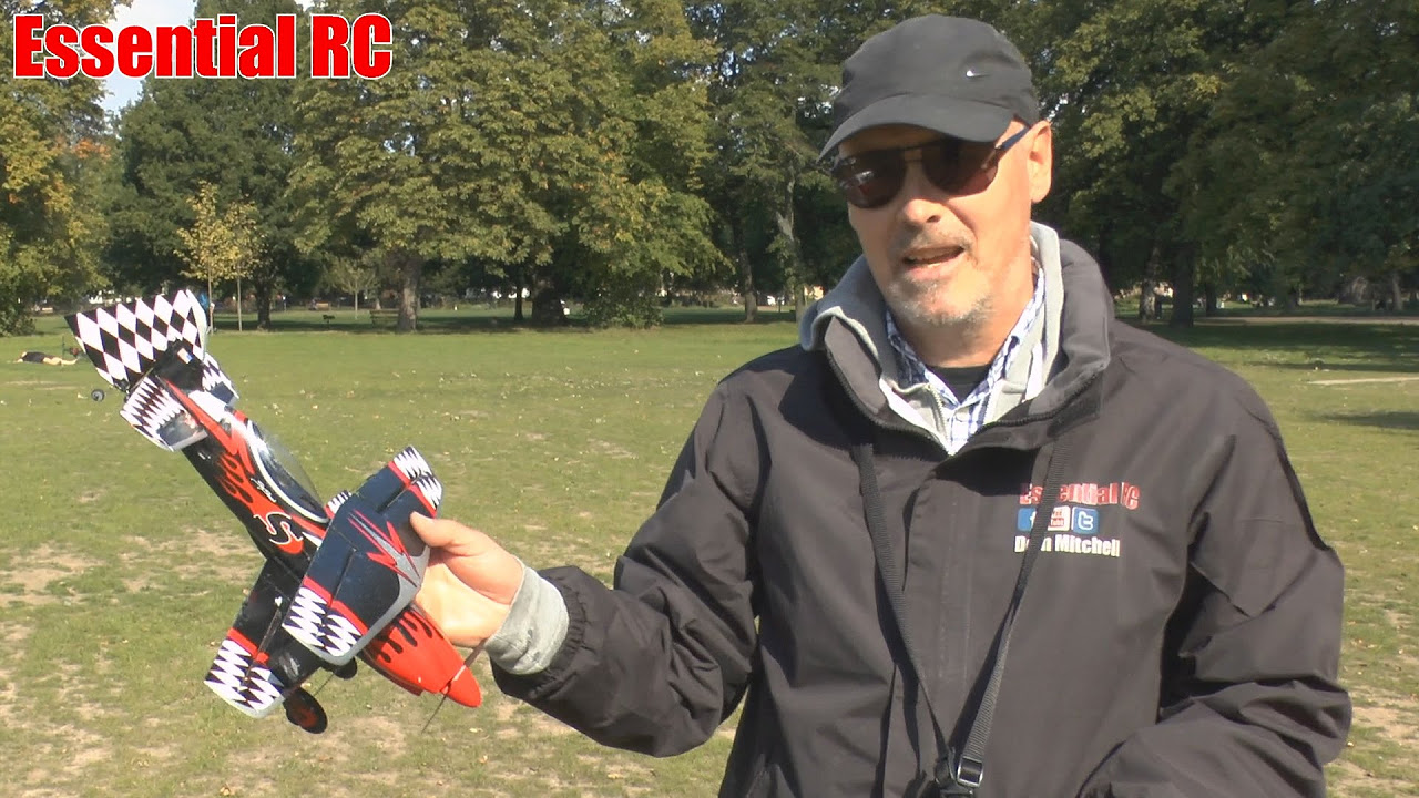 ESSENTIAL RC FLIGHT TEST: E-flite UMX P3 Revolution (Horizon Hobby