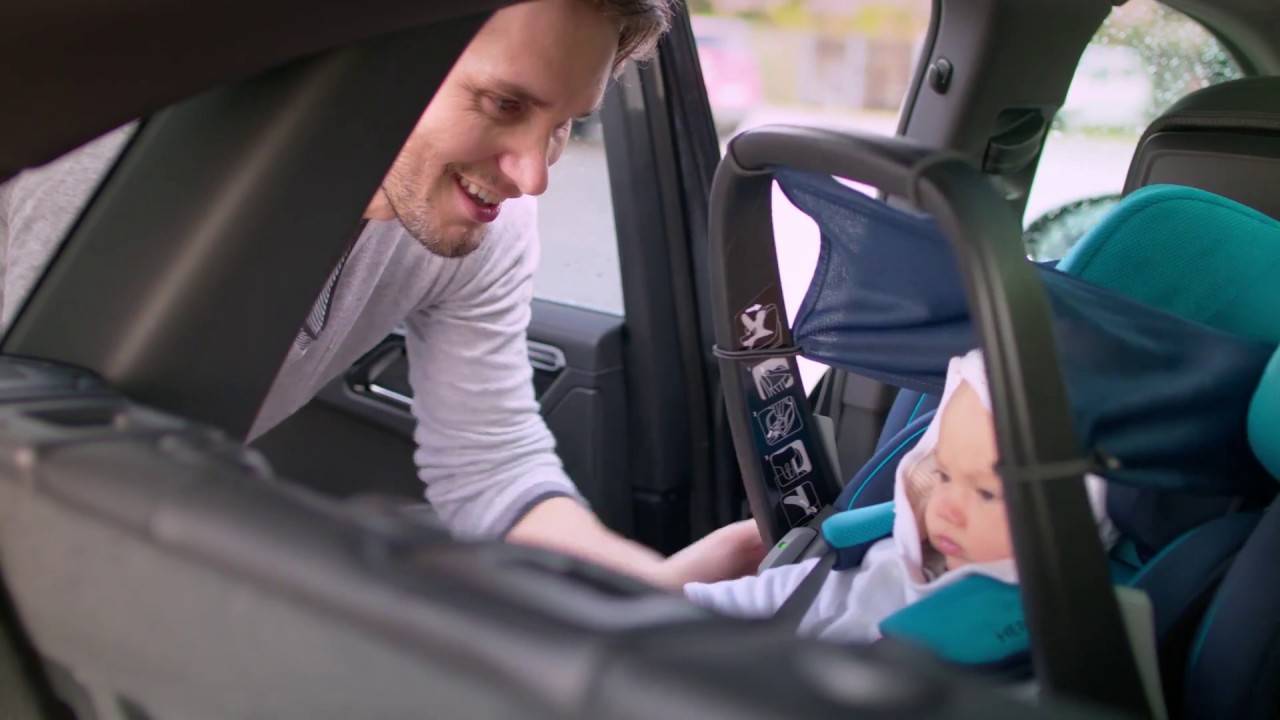 トイザらス - レカロ ゼロワンエリート R129 - YouTube