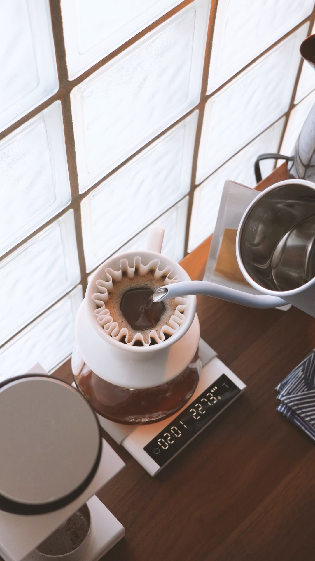 エチオピアのコーヒーをおいしくドリップ！ - YouTube