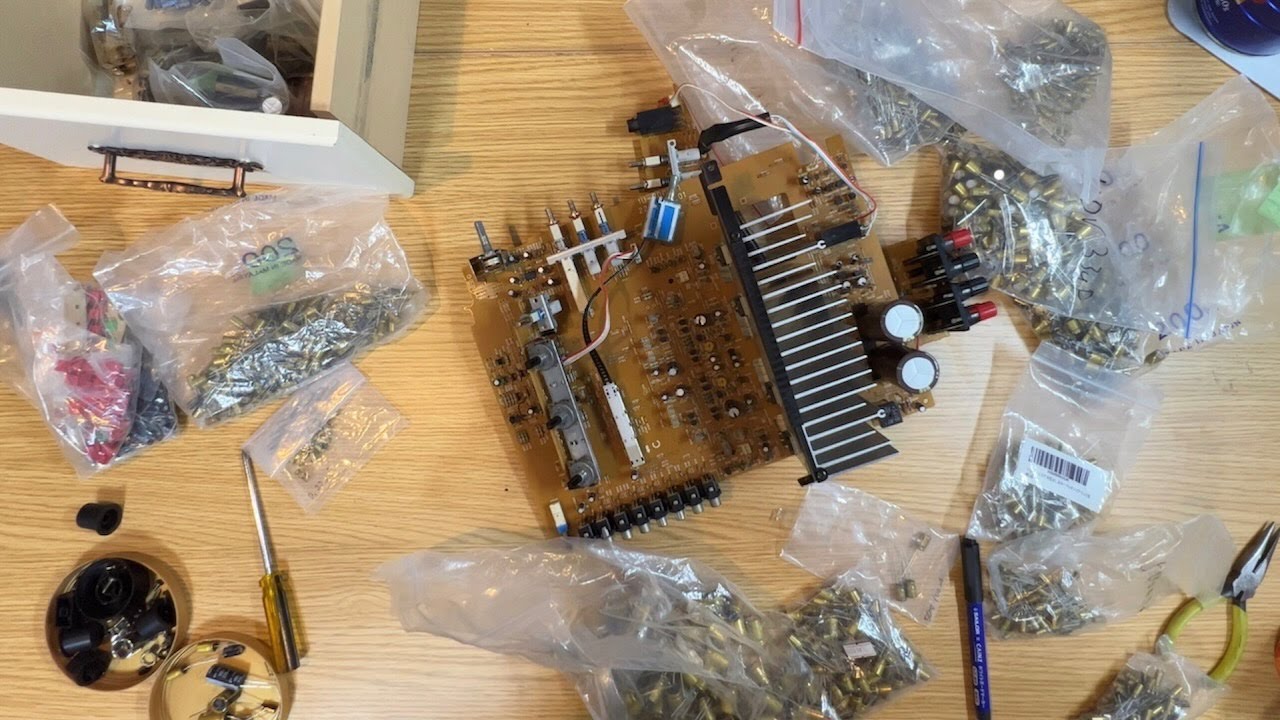 DENON PMA-390 メンテナンス 電解コンデンサー交換 - YouTube