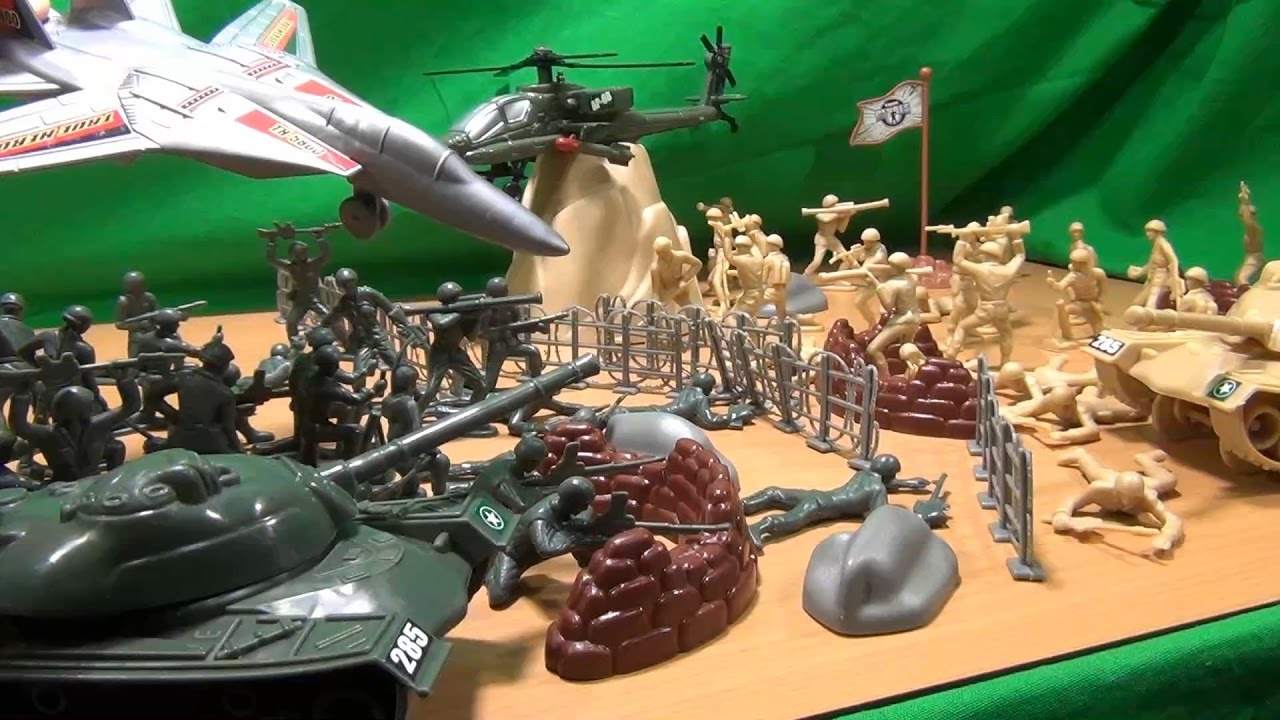 Turn your desk into a battlefield for just 1000 yen! Toys