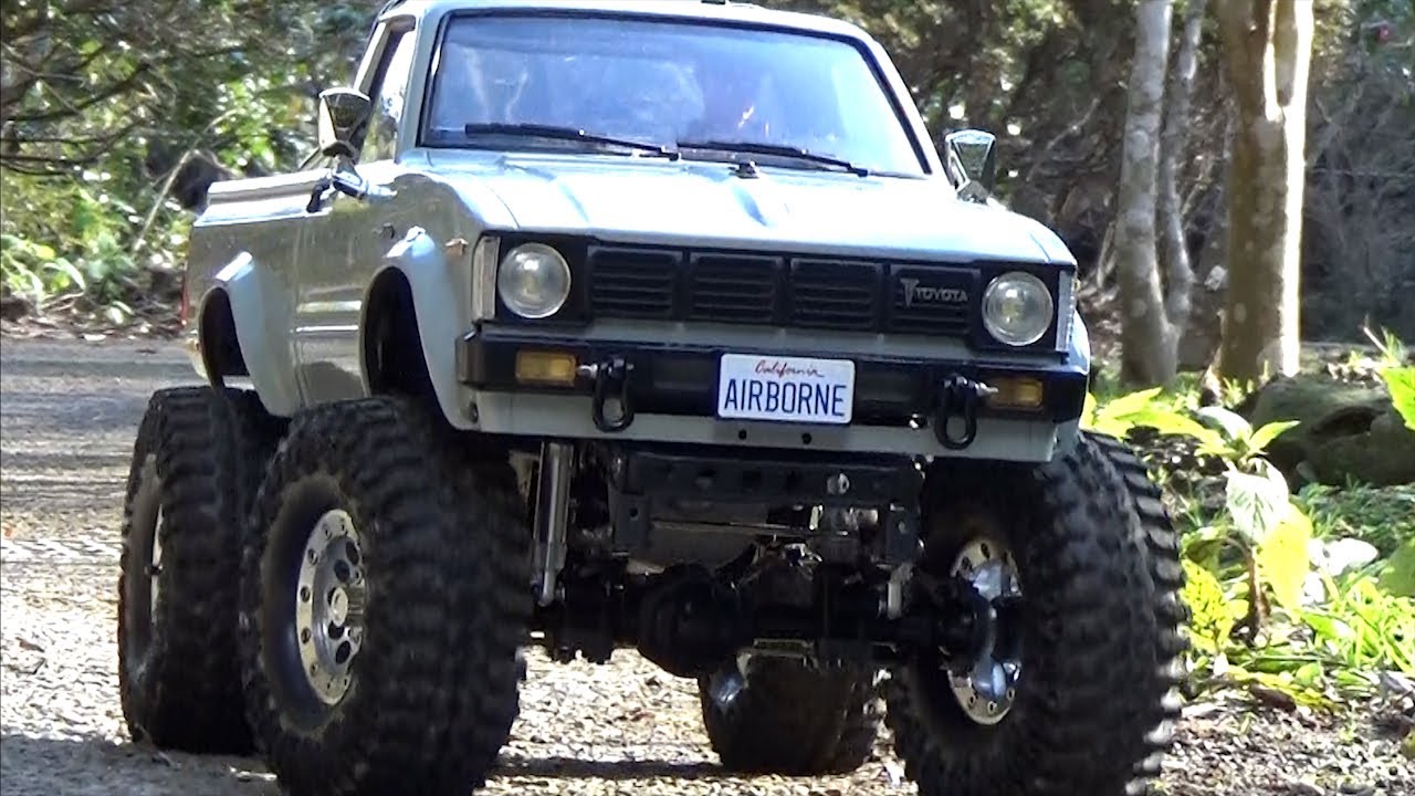 TAMIYA TOYOTA HILUX BRUISER / RN36 HILUX HIGH - LIFT - YouTube
