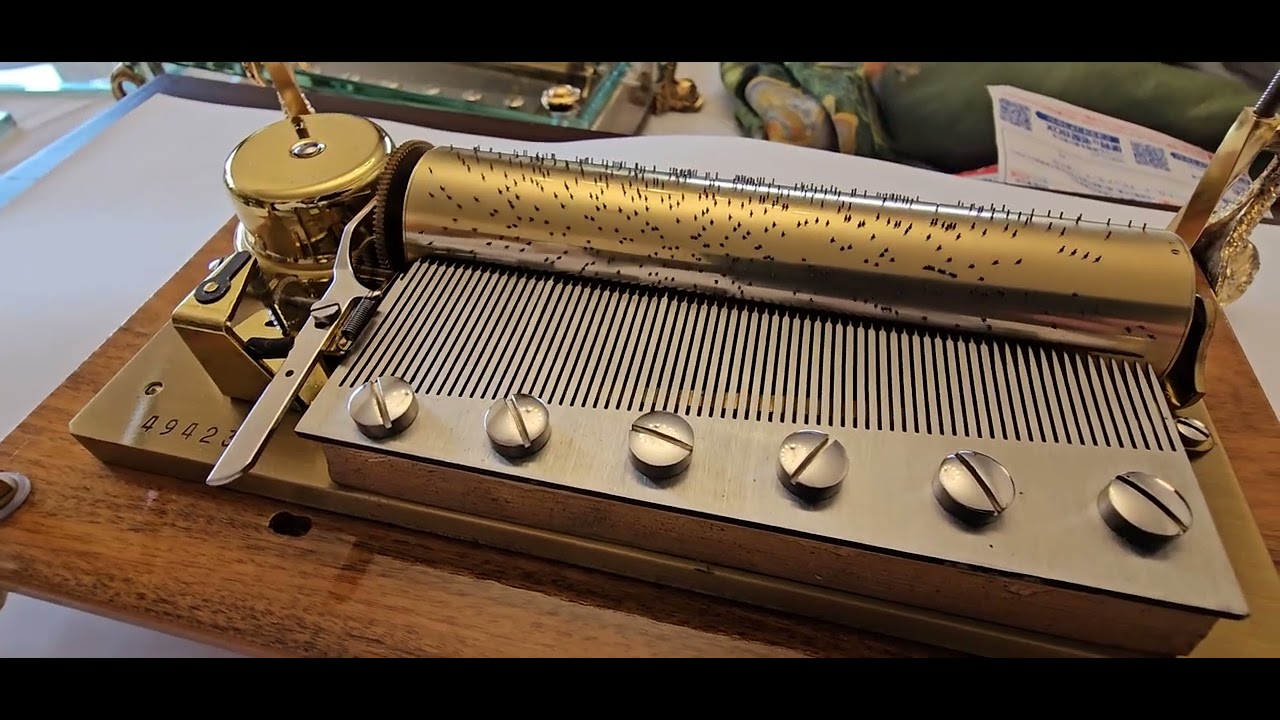 REUGE 37291 Ave Maria - YouTube