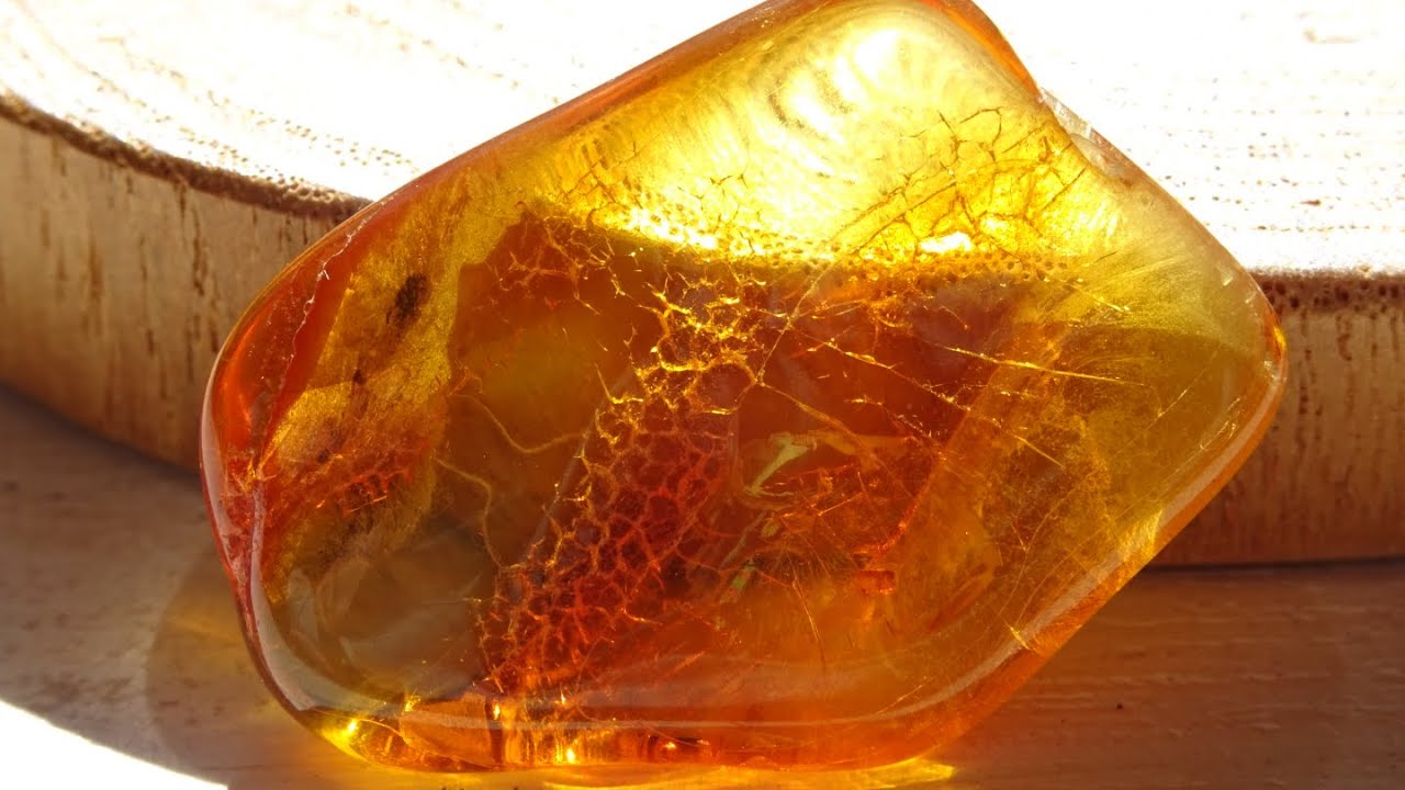 バルト海の琥珀（バルティックアンバー）No.4 ~蜜色の宝もの~ | 虹石屋