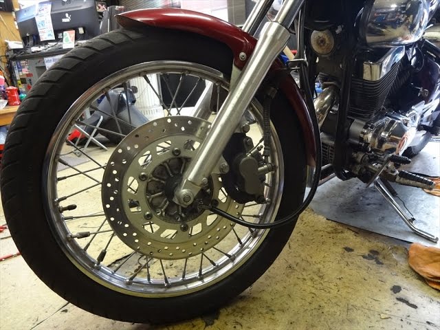 ビラーゴ250 フロントタイヤ交換の一連作業 ホイール取り外しから