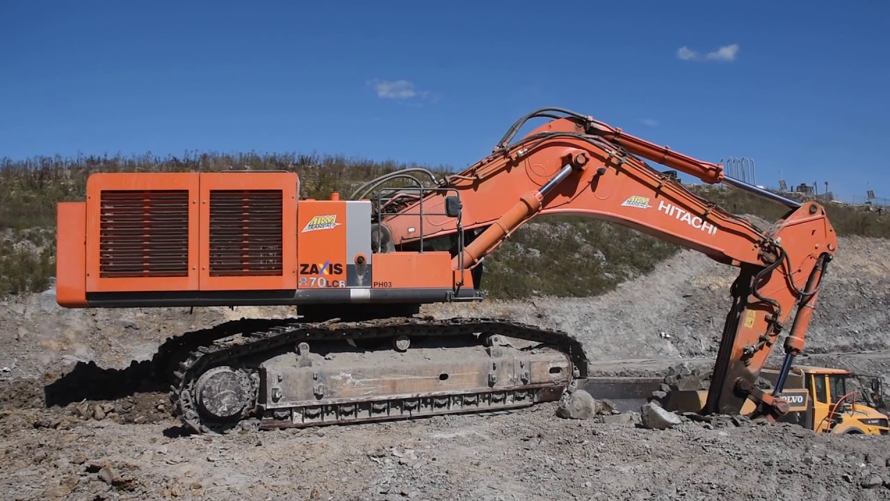 Hitachi ZX870 loading Volvo A30 - YouTube