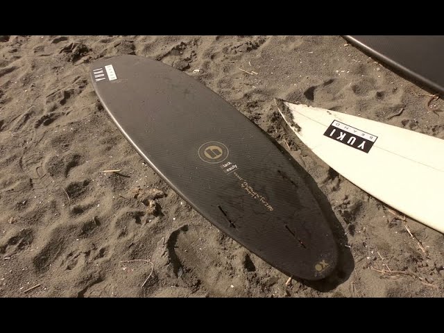 鈴木一歩のマジック・フルカーボンボード (Hammo//Aprilia Black