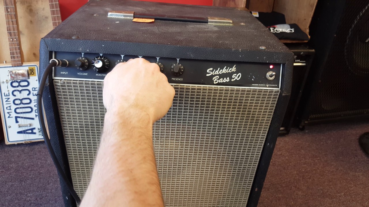 Fender Sidekick Bass 50 - YouTube