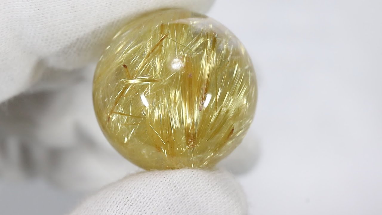 極上/無色透明に近い水晶且つ黄色味よりのゴールドルチル】タイチン