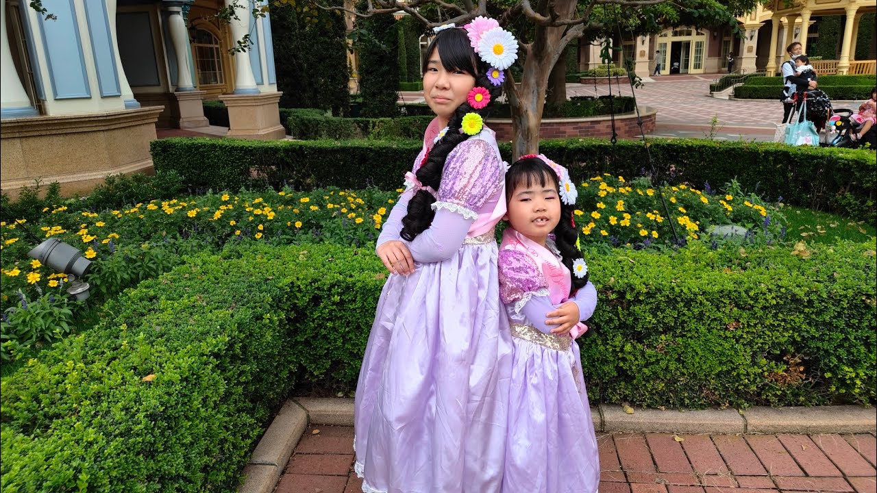 ディズニーリゾート公式のラプンツェルのドレス ビビディバビディ