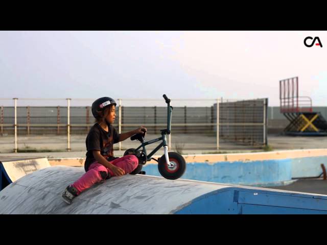 BOUNCE MINI BMX - YouTube