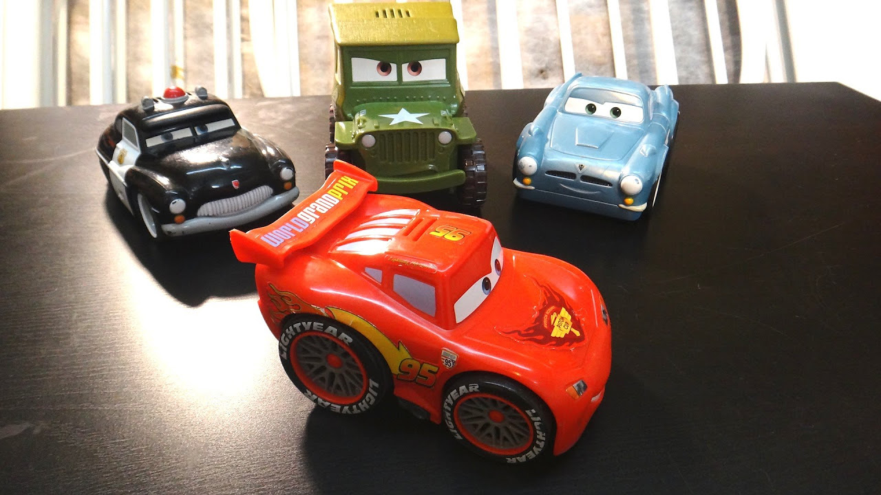 Fisher Price Disney Cars Shake N Go Lightning McQueen, Finn
