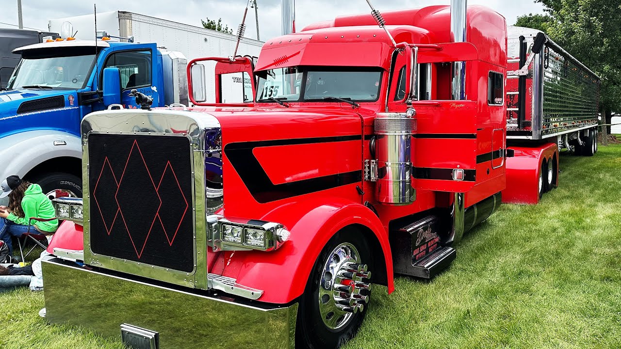 Multi-million-mile '02 Peterbilt 379 made to look like an 'old