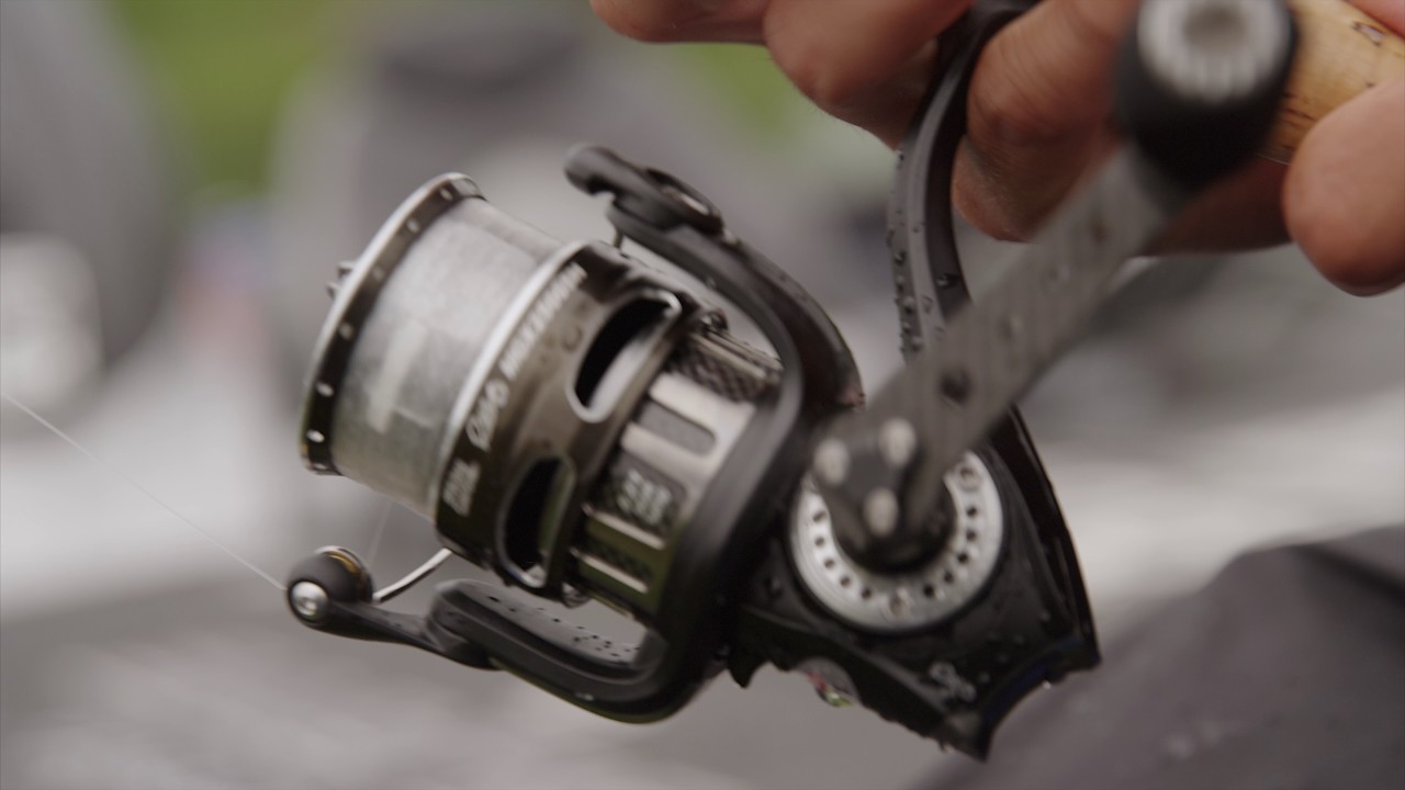 青木大介が語るRevo MGX 2500SH - YouTube