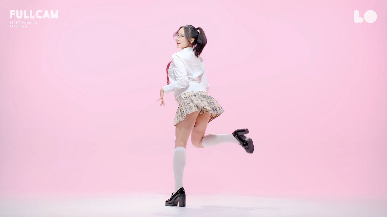 🦄8K풀캠 | LE SSERAFIM 'Smart' | Jeongin 240328 - YouTube