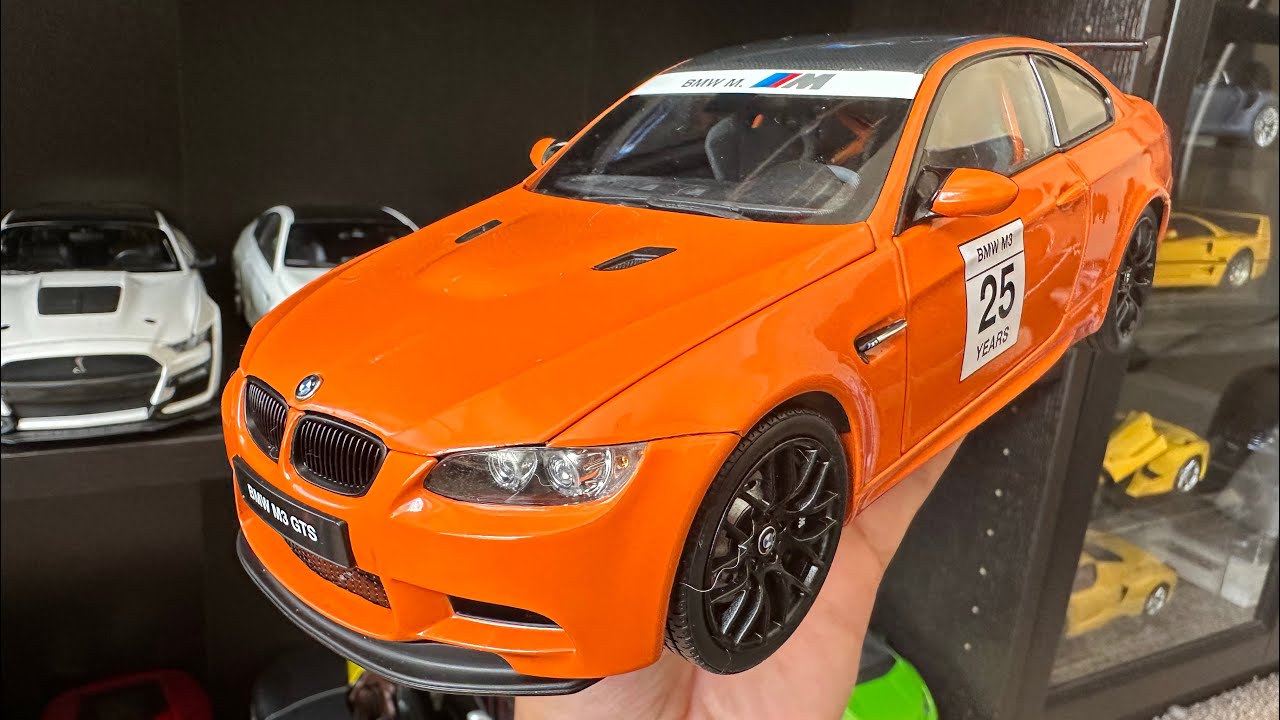 1:18 E92 M3 GTS by Kyosho Review - YouTube