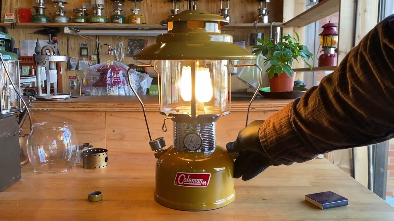 Jan.1972 Coleman 228F goldbond 点火動画 vintage lantern Ignition