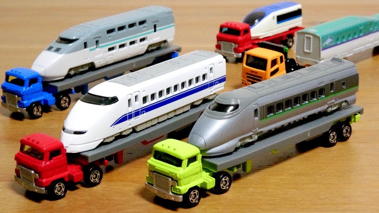 Vehicles that have a sense of history☆Tomica Tomica Gift