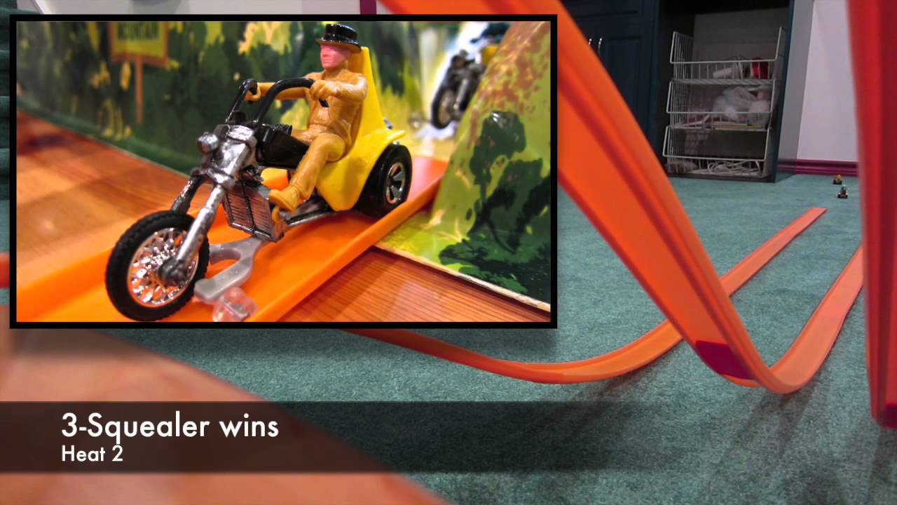 1971 Hot Wheels RRRumblers Mean Mountain - YouTube