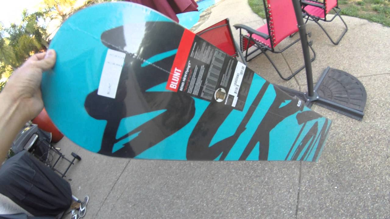 Burton Blunt Snowboard 2016 Model 157 Flying V - YouTube