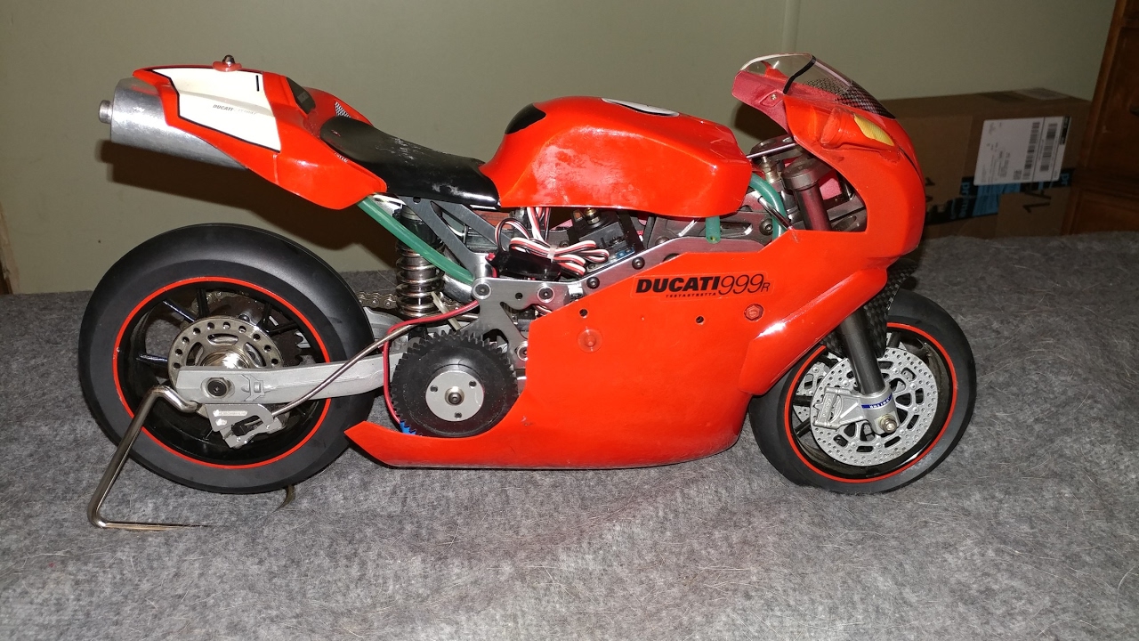 RC Bike. Thunder Tiger 1:5 scale nitro motorcycle. Ducati 999R