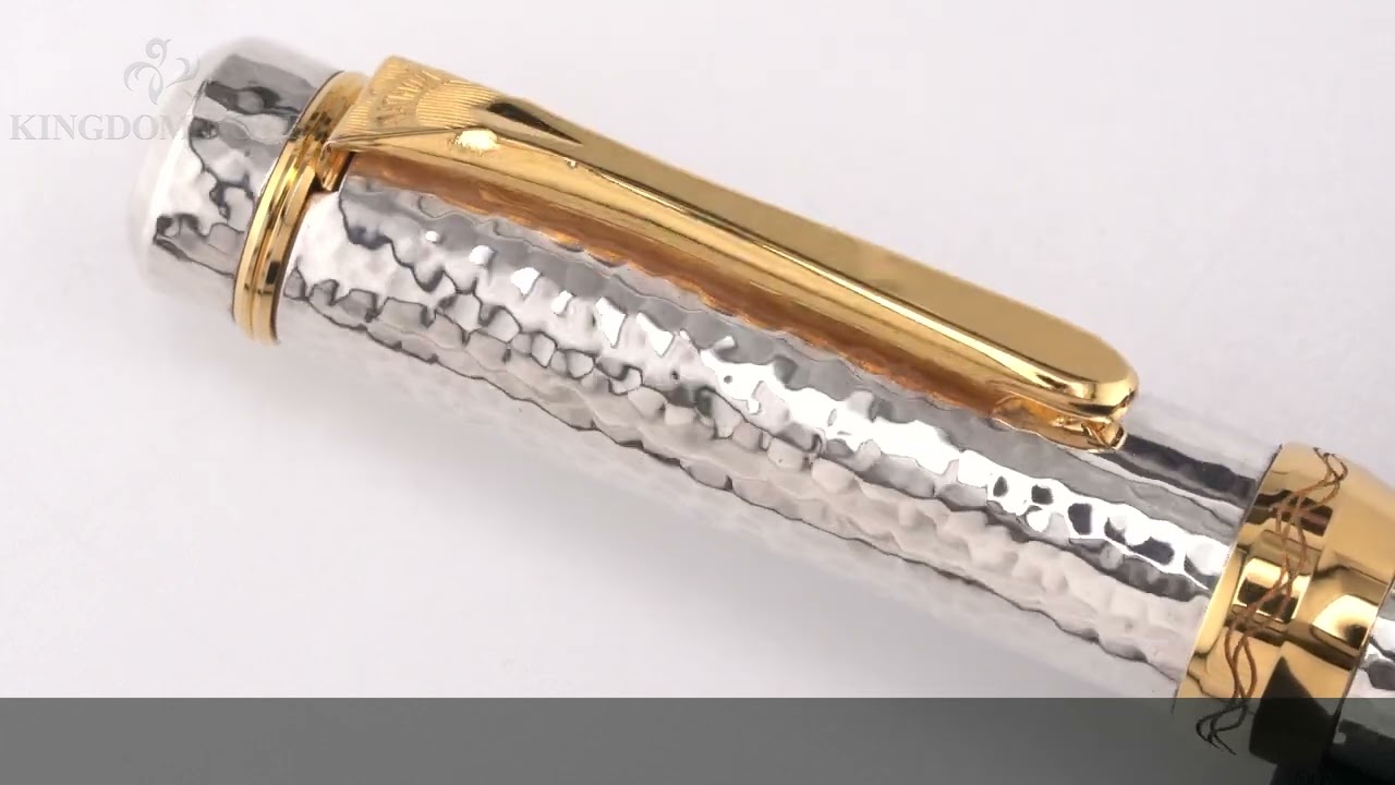 PLATINUM プラチナ 万年筆 銀無垢 鍛金磨き 中字 - YouTube