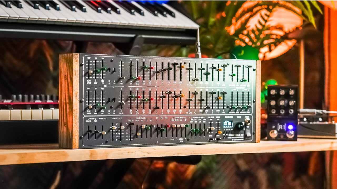 This Synth Sounds Too Good by Default // Deckards Dream Sound