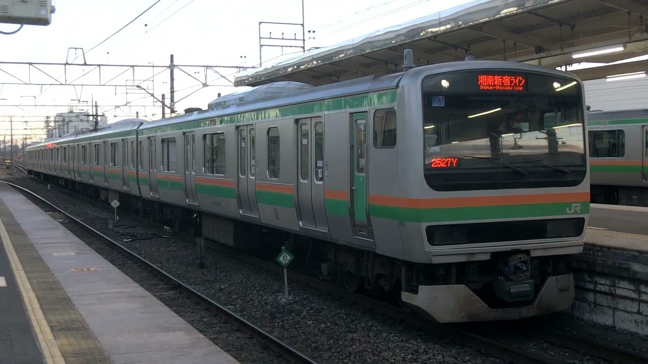 E231系1000番台10両＋E233系3000番台付属編成5両 E231系1000番台10両