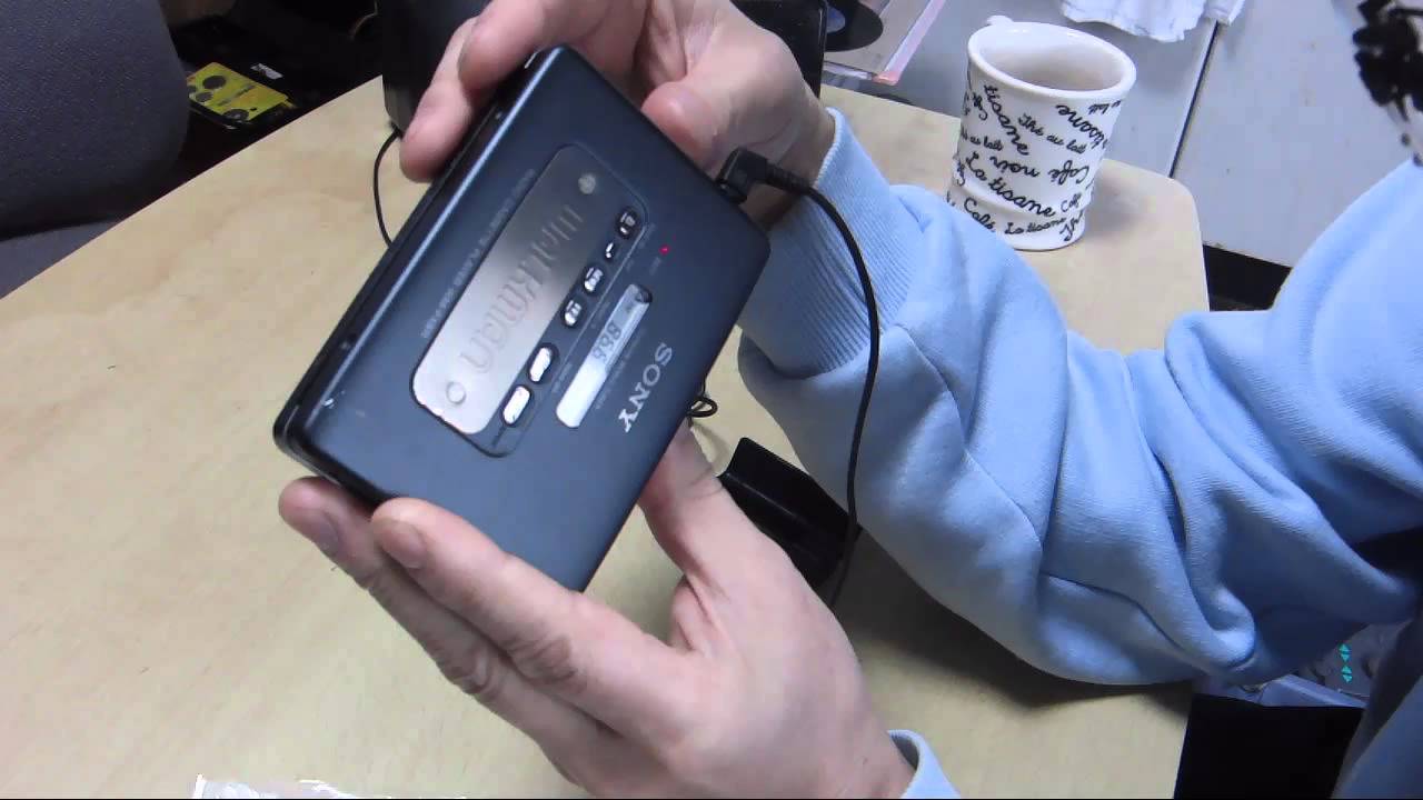 SONY カセットウォークマン WM-FX811 の紹介 - YouTube