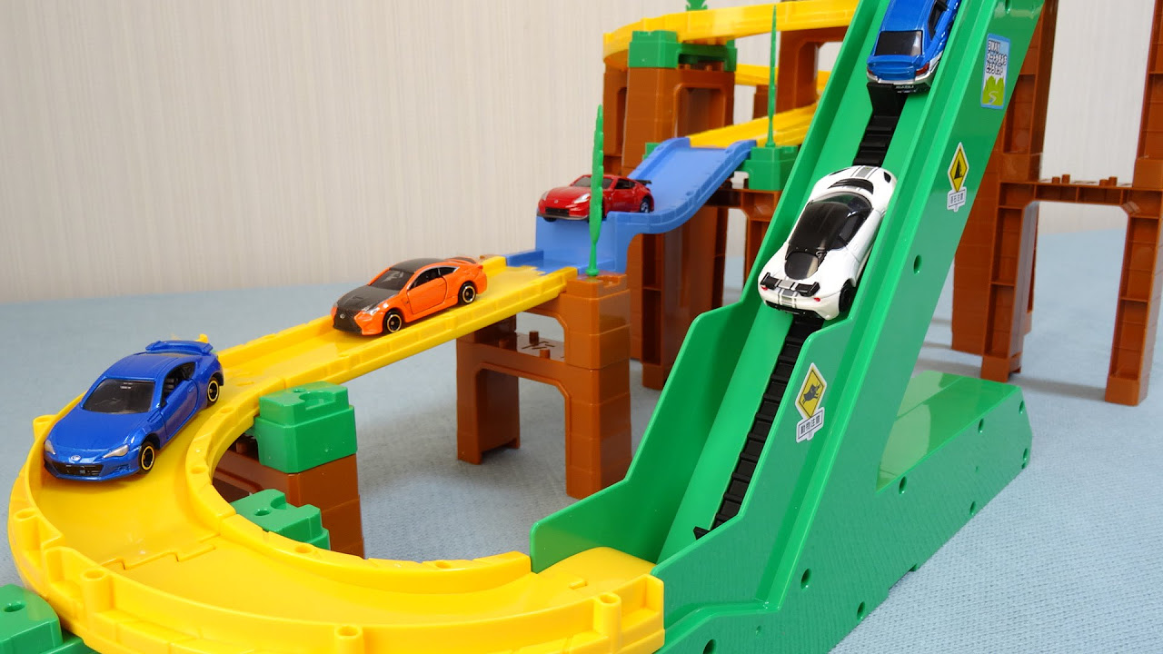 トミカ トミカシステム 3WAYオートやまみちどうろセット Tomica System