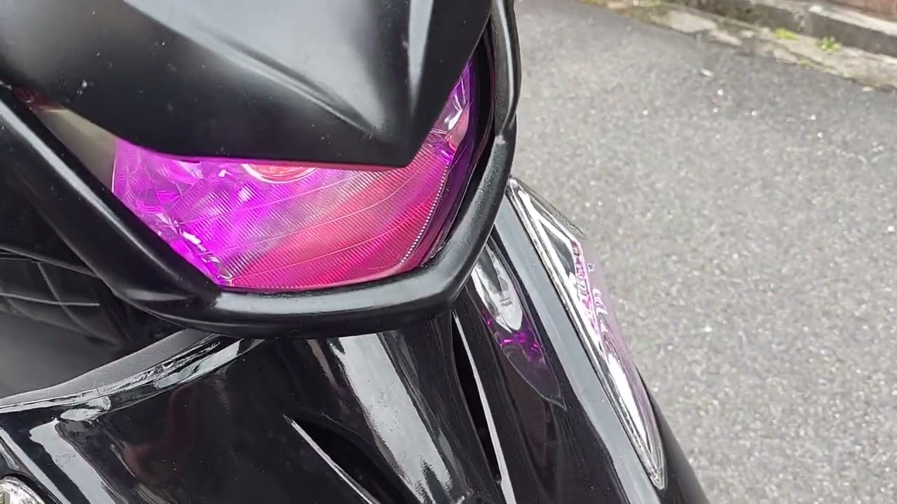 アドレスv125g ケツ上げ デビルアイ デビルマスク キジマバックレスト