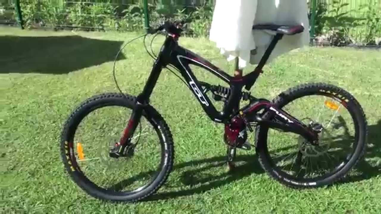 GT FURY ALLOY 2.0 Amazing MTB Downhill Bike DH - YouTube