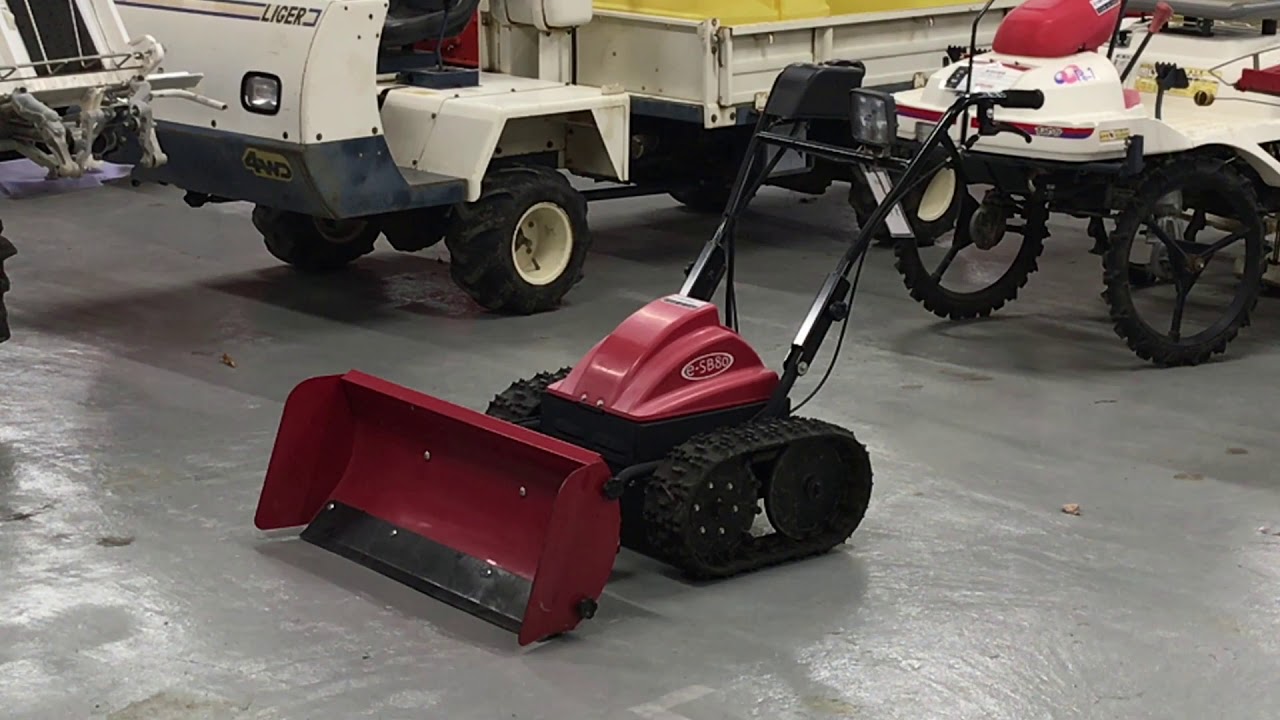 和同産業 電動スノーブレード（除雪機） e SB80 - YouTube