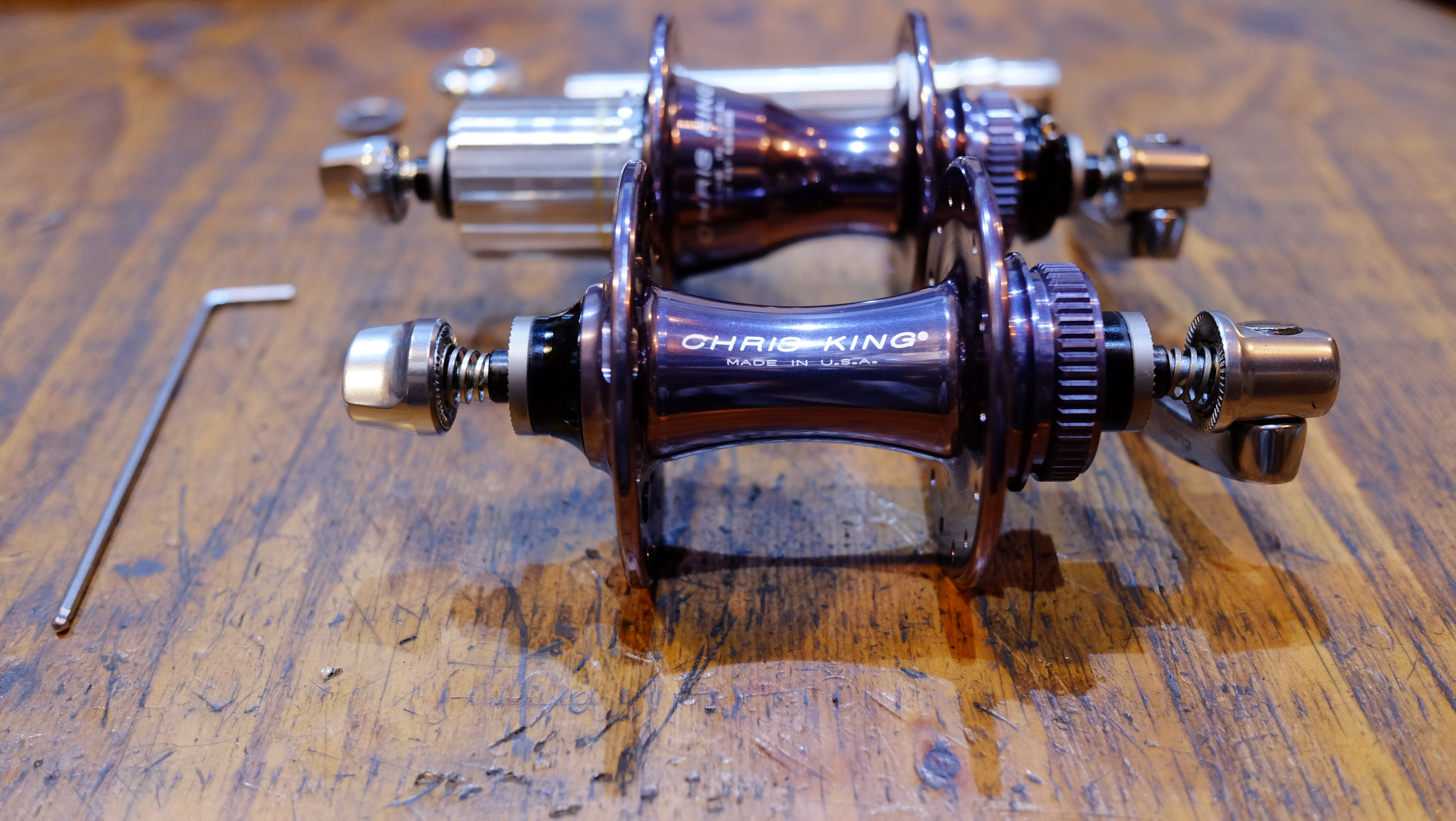 新芯信 – CHRIS KING R45 Disc Hub Axle Change | CULTURE CLUB