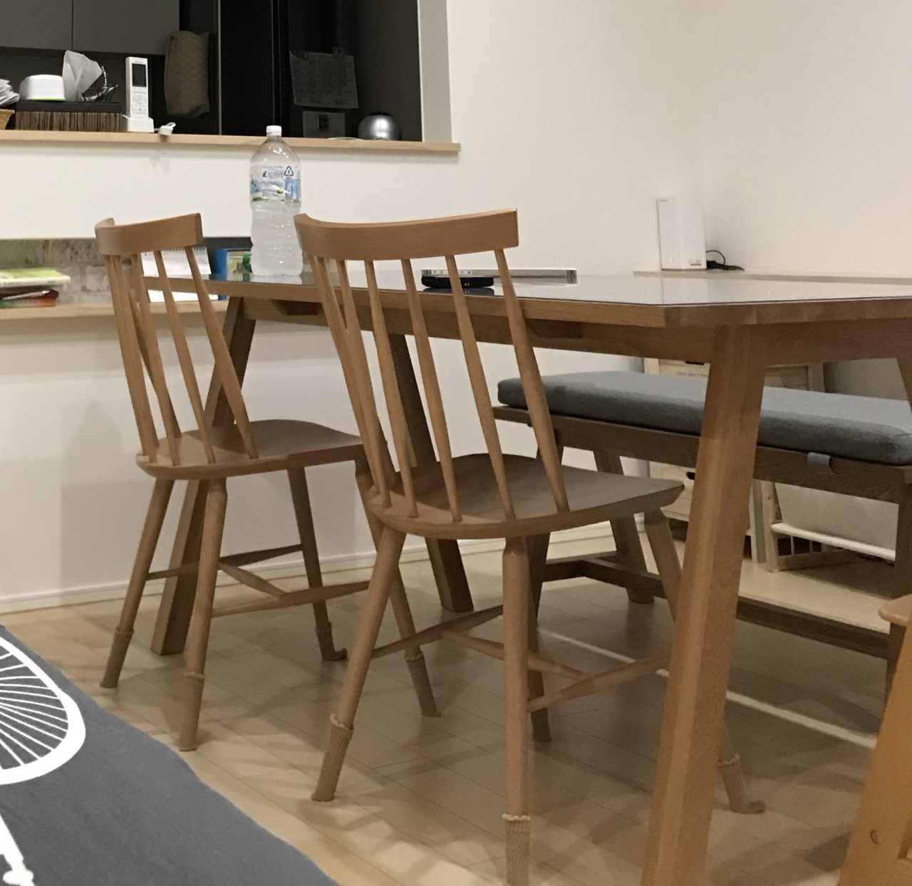 新築時に選んだunicoの家具。ダイニングテーブルとチェア、ベンチ