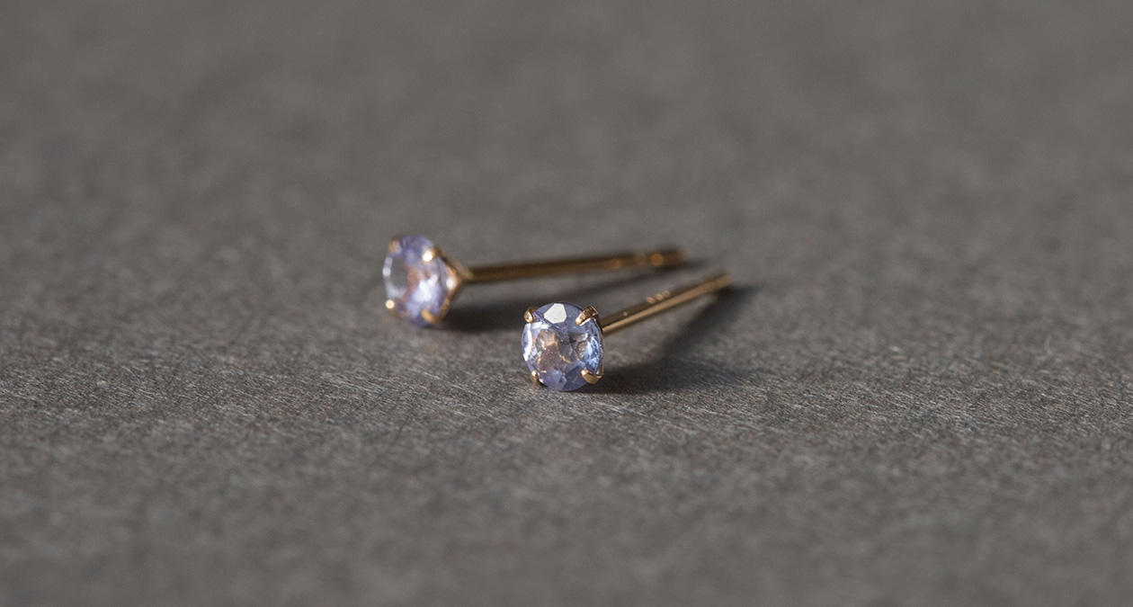 12月誕生石】K18 PG タンザナイト ピアス | IKEDAジュエリーオンライン