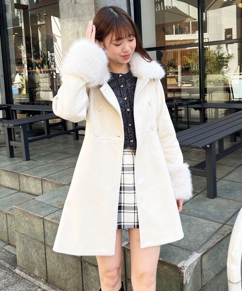 2wayフェイクファーカラーフレアコート （その他アウター）｜MAJESTIC