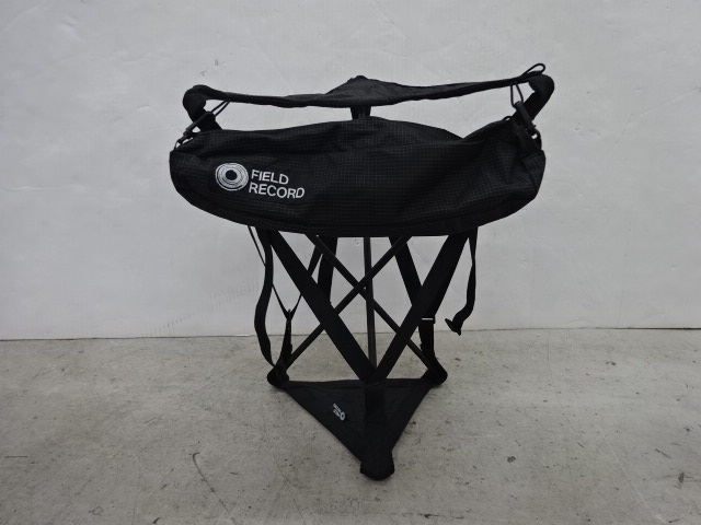 FIELD RECORD FRチェア カーボン トライアングル ハイ FIELD RECORD