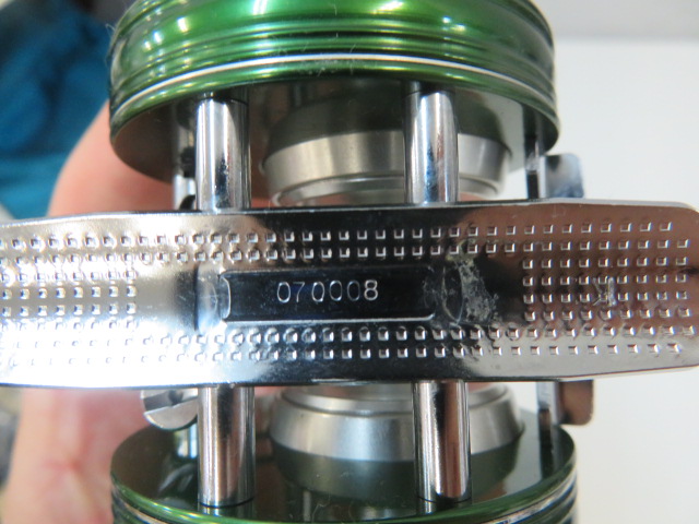 アンバサダー2500C ノスタルジアグリーン | アウトドア用品