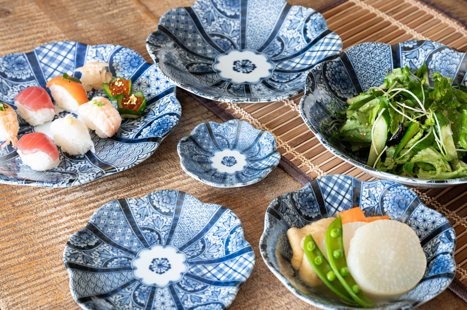 藍京花 16.8cm浅鉢[定番] - 業務用食器販売用食器 卸売のやまに