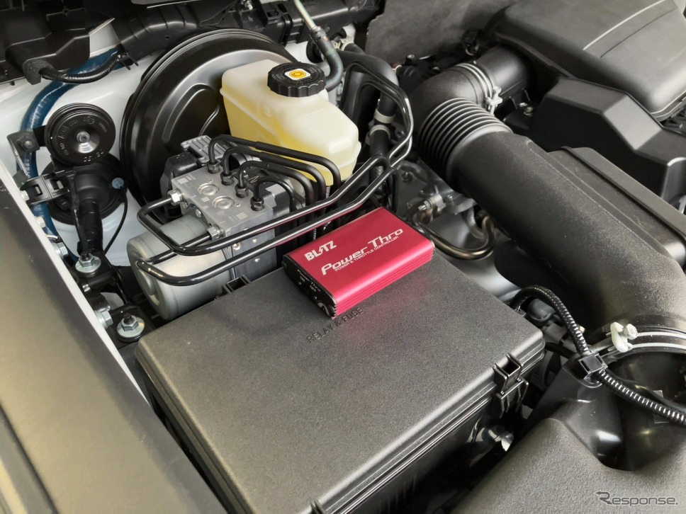 ランクル250』をパワーアップ！ ブリッツのスロットルコントローラー